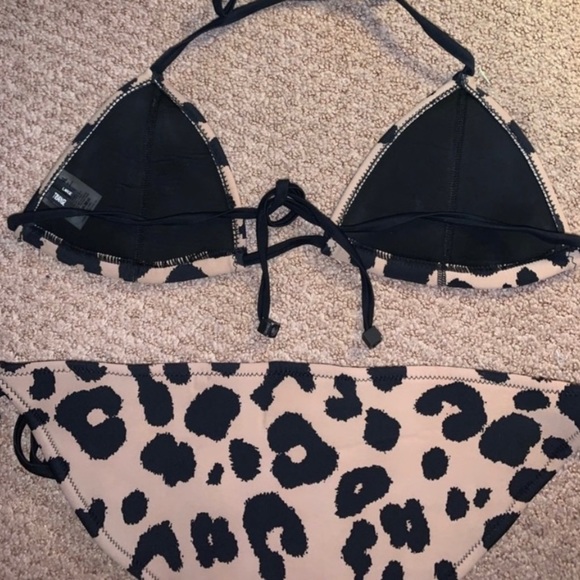 Triangl size L bikini!!! - Picture 2 of 4